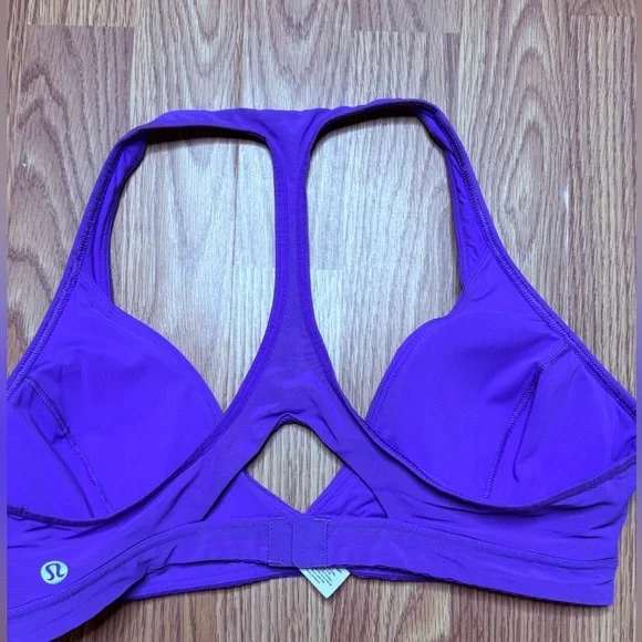 Lululemon All day Breeze Bra - Picture 4 of 5